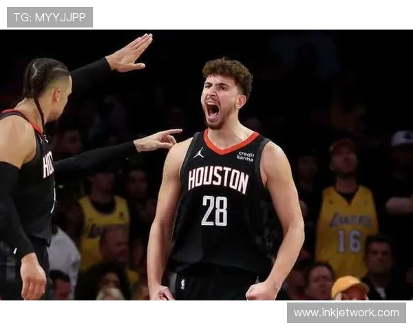 伊森命中五记三分砍下22分赛后称母亲赛前心理疏导助他自信爆发